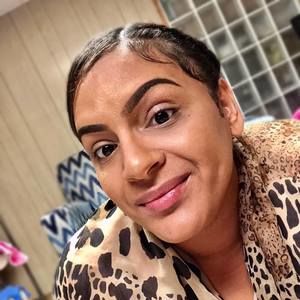 Meet your Posher, Desiree